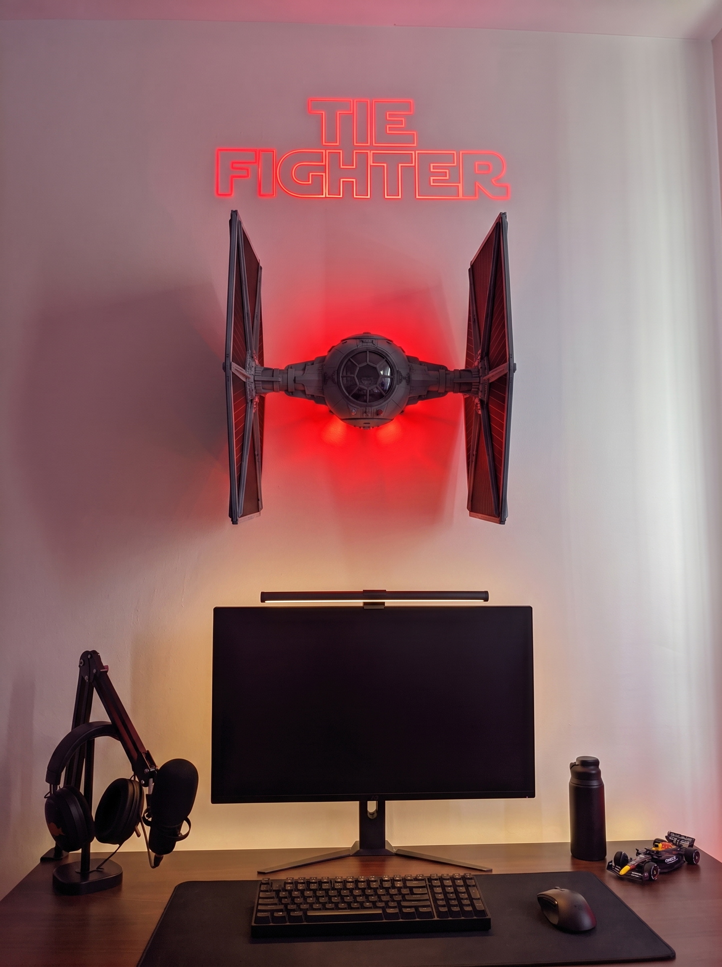 (PRE-ORDERS) STAR WARS SHIP MOUNTS